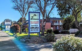 Arkana Motor Inn & Terrace Apartments